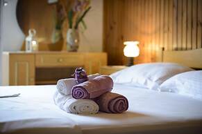 Oreb's Dream Apartments