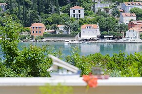 Oreb's Dream Apartments