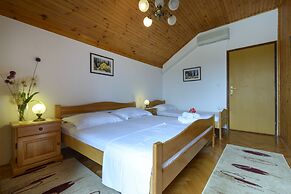 Oreb's Dream Apartments