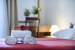 Oreb's Dream Apartments