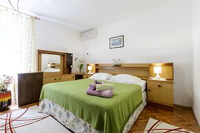 Oreb's Dream Apartments