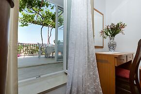 Oreb's Dream Apartments