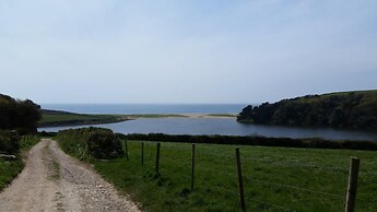 Mandeley Guest House