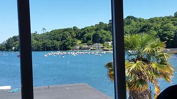 Mandeley Guest House