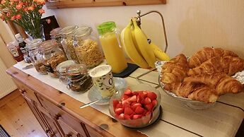 Mandeley Guest House