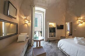 Al Console Luxury Suite