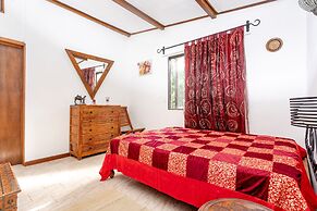 Villa with Heated Pool