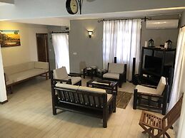 Villa with Heated Pool