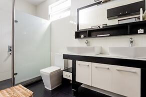 Villa with Heated Pool