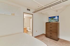 Bluebird Suites at the Warehouse District