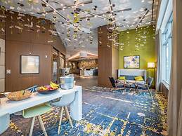 Bluebird Suites near Chevy Chase