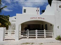 Castillo Nicte Villa