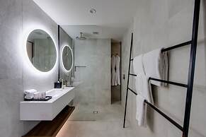 Oval Hotel at Adelaide Oval