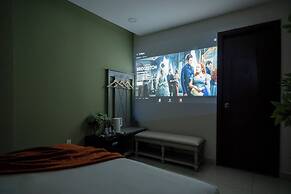 AMILA NGUYEN HUE HOTEL by SAZI