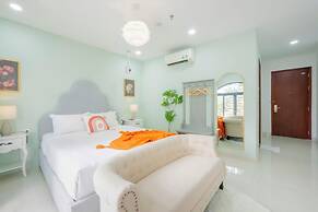 AMILA NGUYEN HUE HOTEL by SAZI