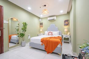 AMILA NGUYEN HUE HOTEL by SAZI