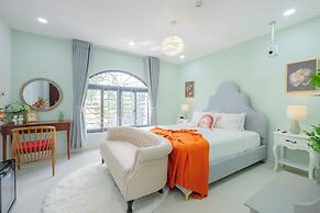 AMILA NGUYEN HUE HOTEL by SAZI