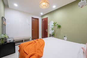 AMILA NGUYEN HUE HOTEL by SAZI