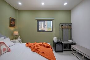 AMILA NGUYEN HUE HOTEL by SAZI