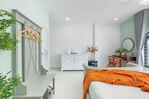 AMILA NGUYEN HUE HOTEL by SAZI