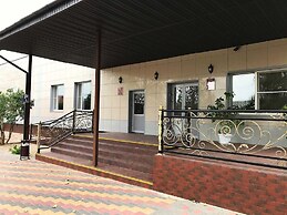 Yauza Inn