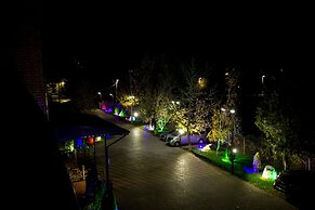 Yauza Inn