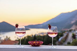 Carruba Boutique Hotel