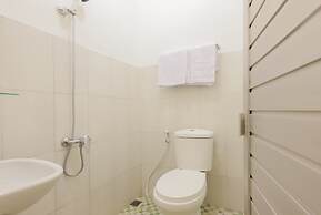 OYO 779 Mn One Residence Syariah Near ITC Cempaka Mas Near Kalbe Farma