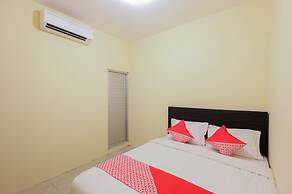 OYO 779 Mn One Residence Syariah Near ITC Cempaka Mas Near Kalbe Farma