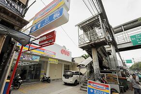 OYO 779 Mn One Residence Syariah Near ITC Cempaka Mas Near Kalbe Farma