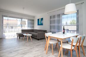 Apartments Dva Galeba