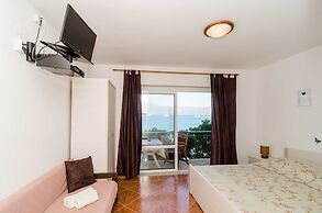 Apartments Nikolina Lumbarda