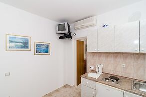 Apartments Nikolina Lumbarda