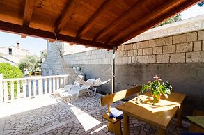 Apartments Nikolina Lumbarda