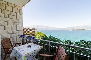 Apartments Nikolina Lumbarda