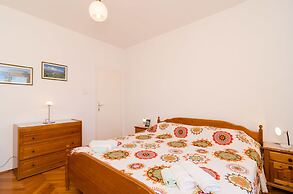 Apartments Nikolina Lumbarda