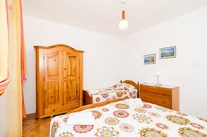 Apartments Nikolina Lumbarda