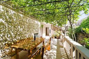 Apartments Nikolina Lumbarda