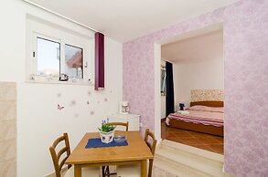 Apartments Nikolina Lumbarda