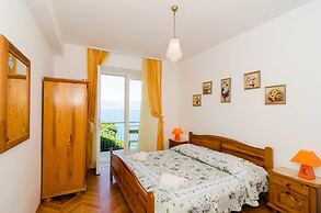 Apartments Nikolina Lumbarda