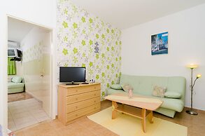 Apartments Nikolina Lumbarda