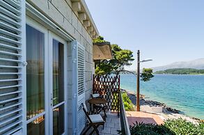 Apartments Nikolina Lumbarda