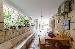 Apartments Nikolina Lumbarda