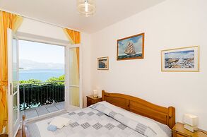 Apartments Nikolina Lumbarda