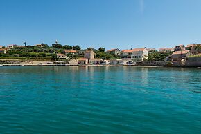 Apartments Nikolina Lumbarda