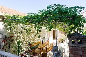 Apartments Nikolina Lumbarda