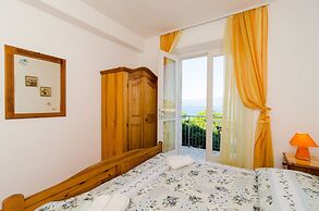 Apartments Nikolina Lumbarda