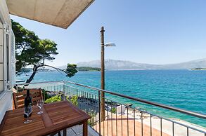 Apartments Nikolina Lumbarda