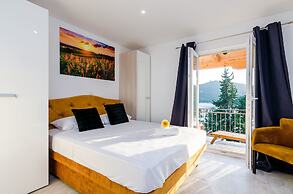 Mata Family Apartments