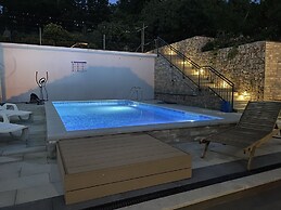 Mata Family Apartments